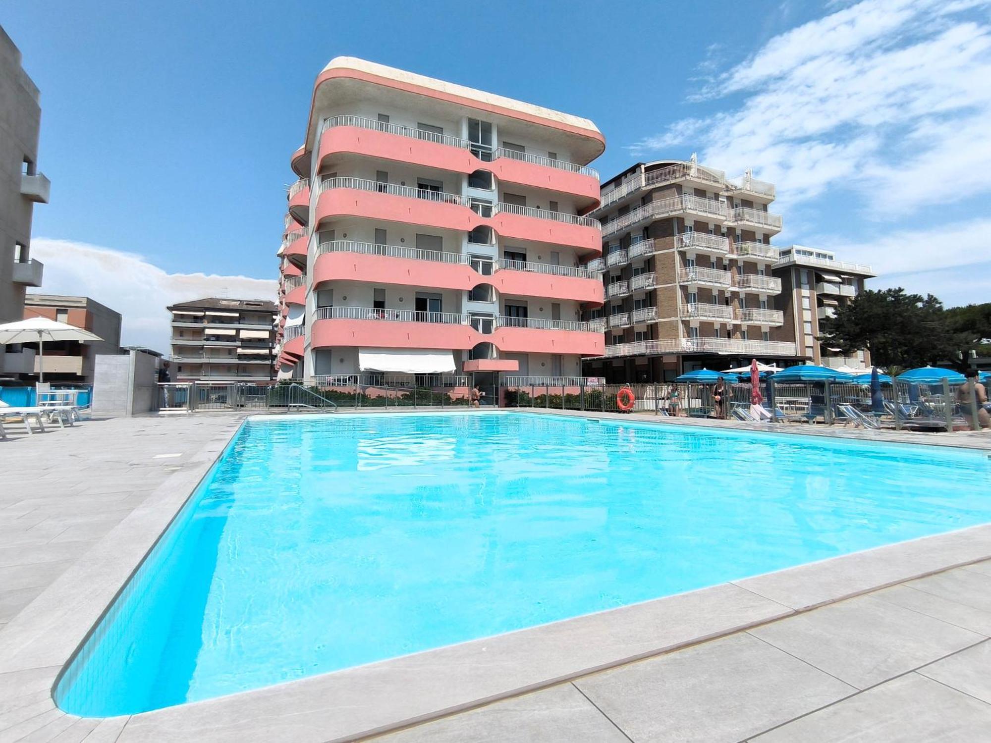 Apollo Fronte Mare Apartment *